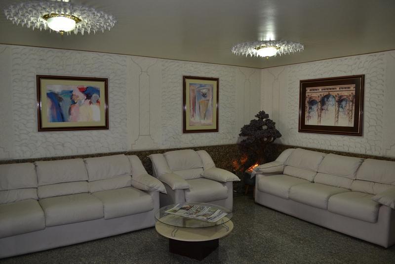 Fares Turis Hotel Uruguaiana Exterior photo