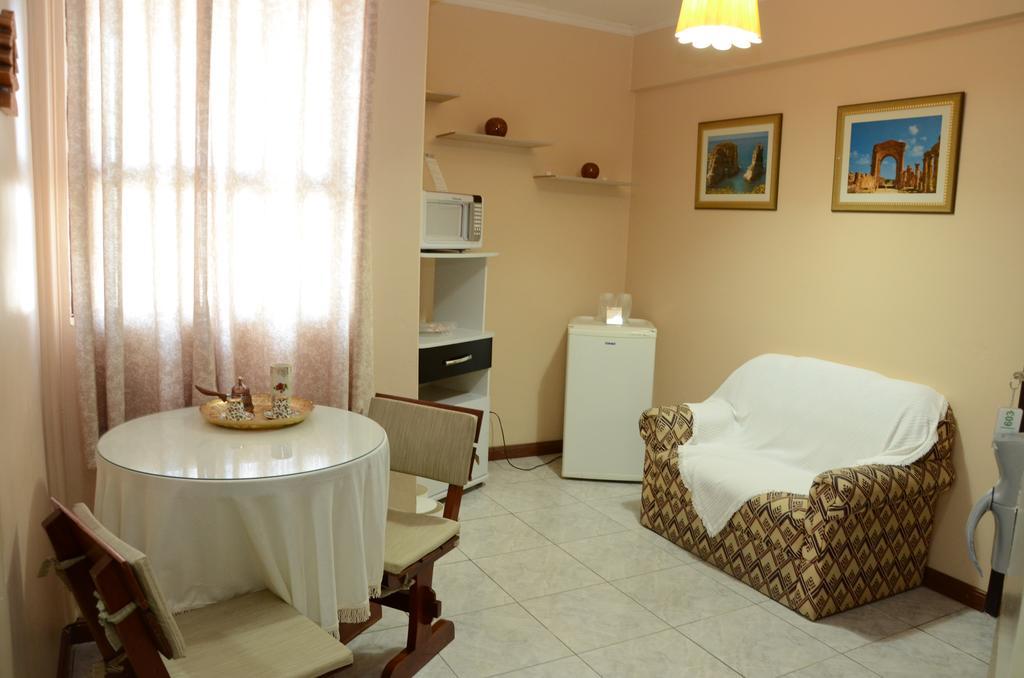 Fares Turis Hotel Uruguaiana Exterior photo